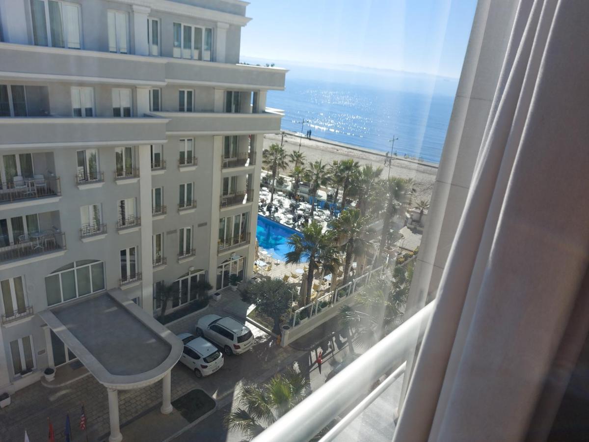 Bral Apartments 8 Two-Bedroom Beachfront Durres Ngoại thất bức ảnh